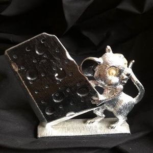 Mouse and Cheese Earring Organizer